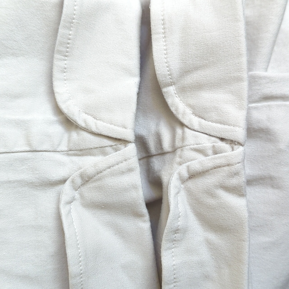 3/$20🌟 LOFT Stretch Khaki Capris Size 8 - Picture 8 of 11